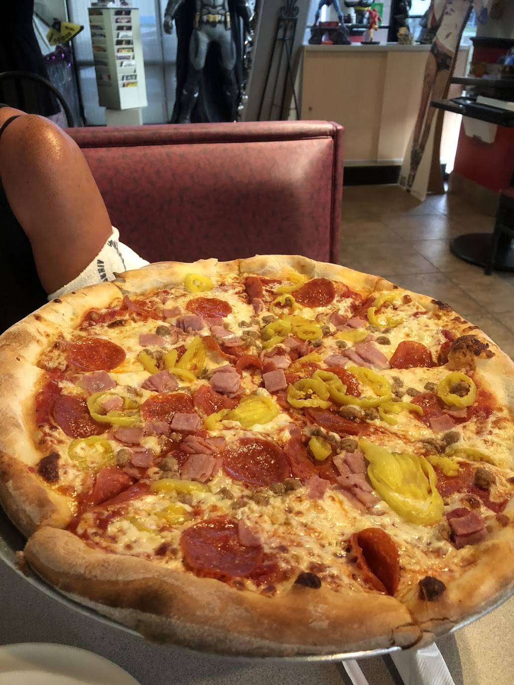 Gotham City Pizza | restaurant | 197 N Yonge St, Ormond Beach, FL 32174, USA | 3866720049 OR +1 386-672-0049