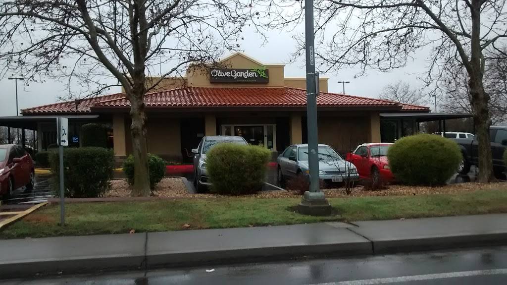 Applebees Grill + Bar | restaurant | 2030 Business Ln, Chico, CA 95928, USA | 5303436888 OR +1 530-343-6888