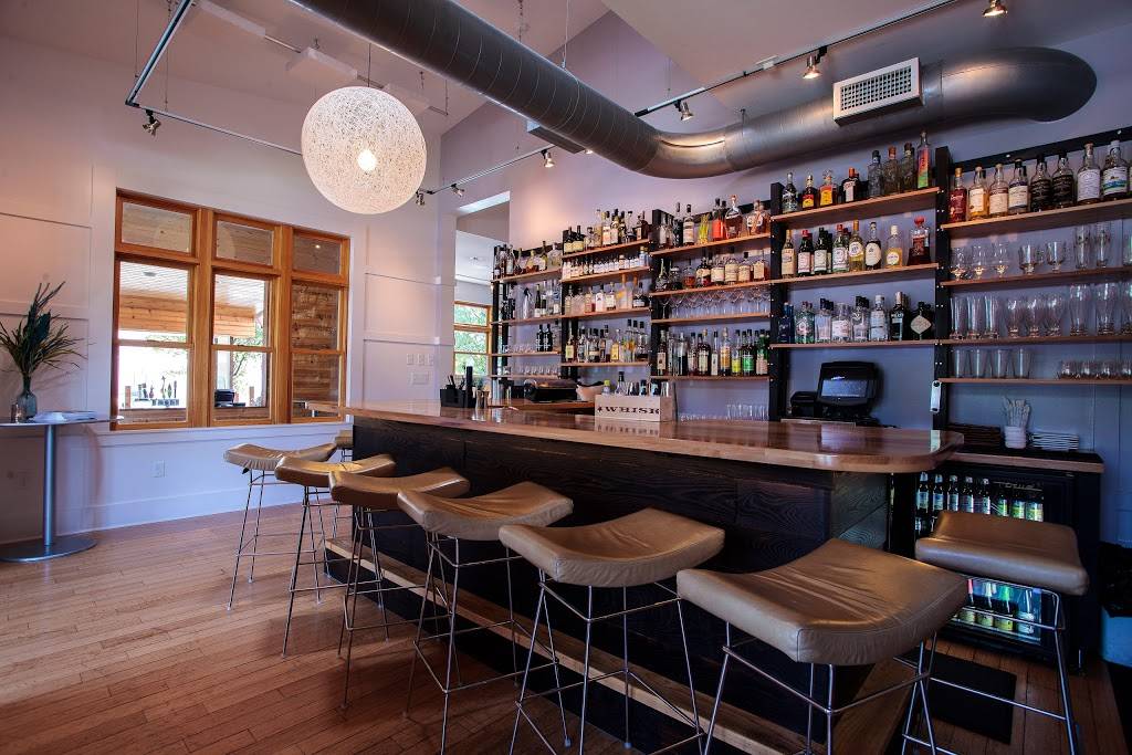 Cerulean Restaurant | restaurant | 1101 E Canal St, Winona Lake, IN 46590, USA | 5742691226 OR +1 574-269-1226