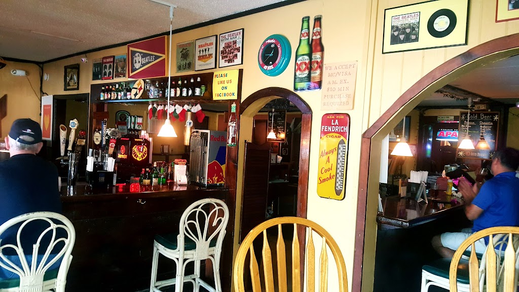 Papa Joes Hideaway | restaurant | 104 Perry Ave SE, Fort Walton Beach, FL 32548, USA | 8502445599 OR +1 850-244-5599