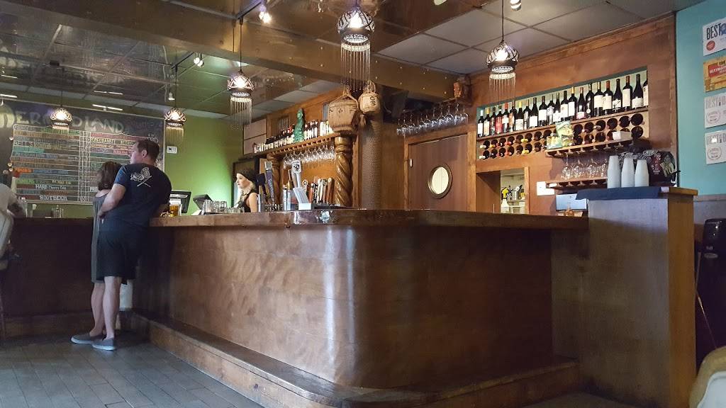 The Mermaid Tavern | restaurant | 6719 N Nebraska Ave, Tampa, FL 33604, USA | 8132385618 OR +1 813-238-5618