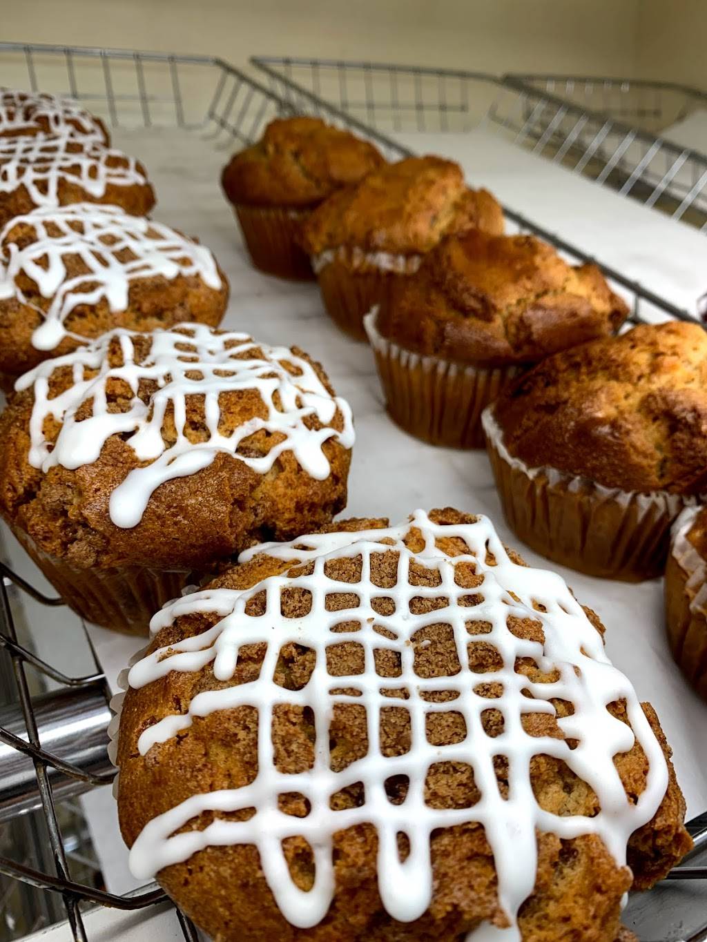 Honey Dew Donuts | bakery | 470 Meridian St, East Boston, MA 02128, USA | 7813978200 OR +1 781-397-8200