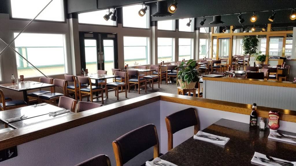 Downriggers on the Water | restaurant | 115 E Railroad Ave #207, Port Angeles, WA 98362, USA | 3604522700 OR +1 360-452-2700