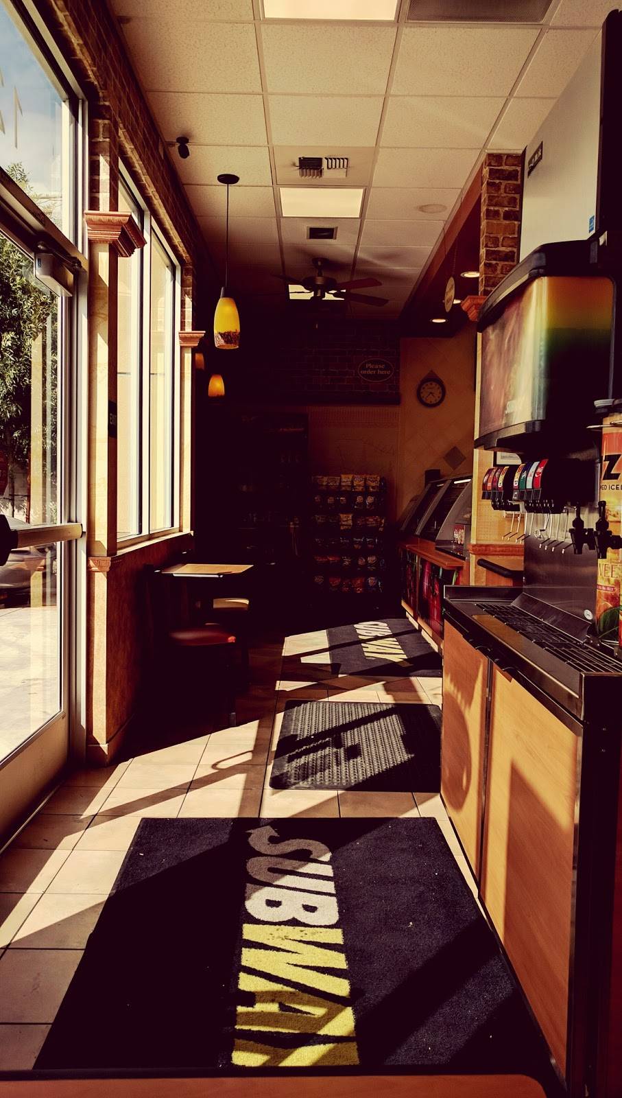 Subway | restaurant | 1218 Fresno St, Fresno, CA 93706, USA | 5594850495 OR +1 559-485-0495