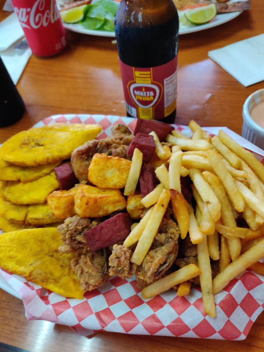 El Fogón Dominicano | restaurant | 1108 Herrington Rd, Lawrenceville, GA 30044, USA | 7702773626 OR +1 770-277-3626