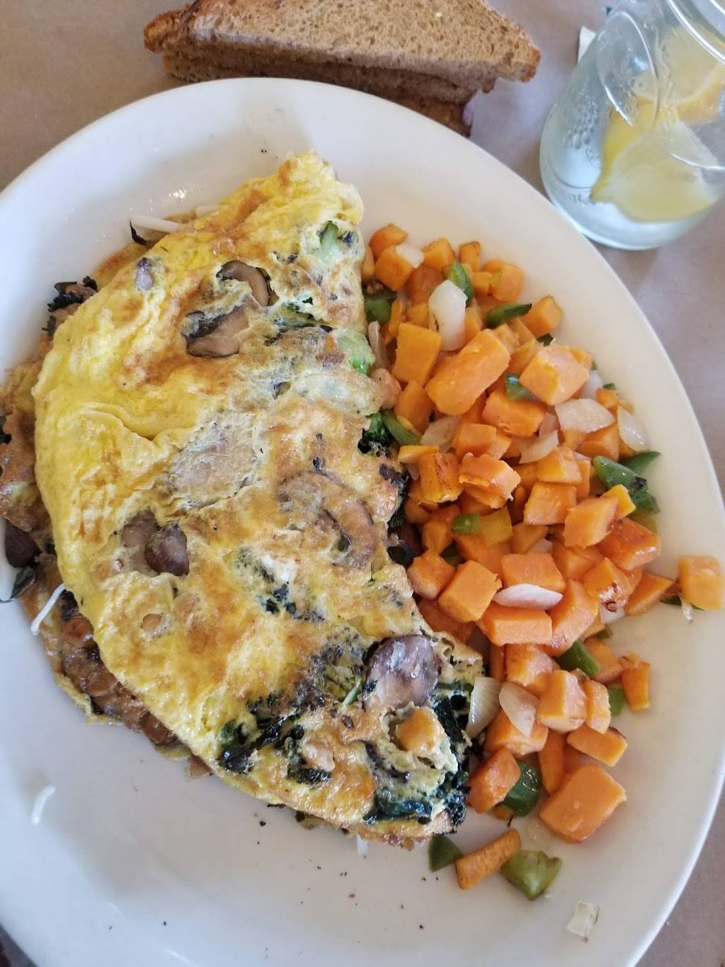 Local Urban Kitchen | restaurant | 1805 NJ-35, Point Pleasant Beach, NJ 08702, USA | 8482323451 OR +1 848-232-3451