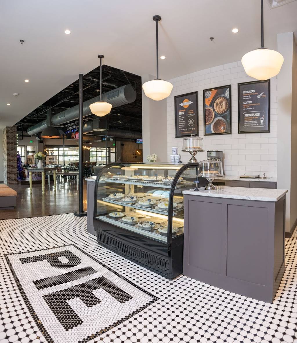 Porch Swing | restaurant | 3855 W Emporium Cir, Mesquite, TX 75150, USA | 4692504646 OR +1 469-250-4646