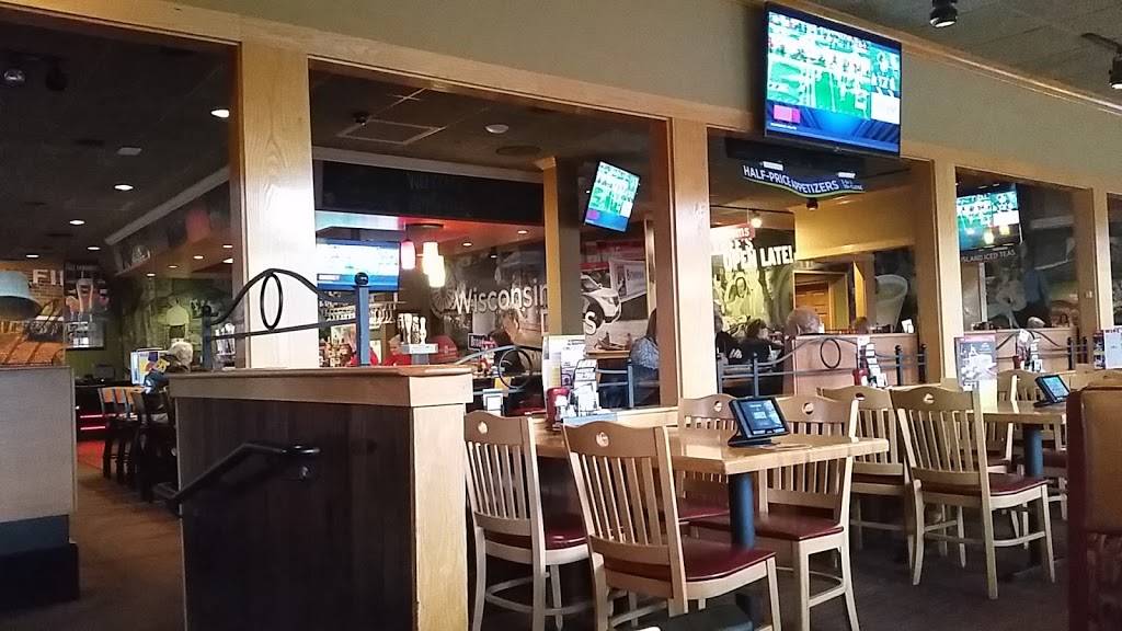 Applebees Grill + Bar | restaurant | 340 State Hwy 13, Wisconsin Dells, WI 53965, USA | 6082546900 OR +1 608-254-6900
