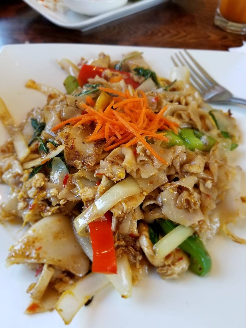 Jasmine Blossom Thai Cuisine | restaurant | 6520 Hollis St, Emeryville, CA 94608, USA | 5107880766 OR +1 510-788-0766