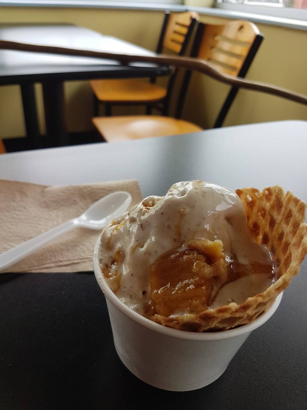 Sub Zero Nitrogen Ice Cream | restaurant | 1002 Logan Blvd #116, Altoona, PA 16602, USA | 8142012524 OR +1 814-201-2524