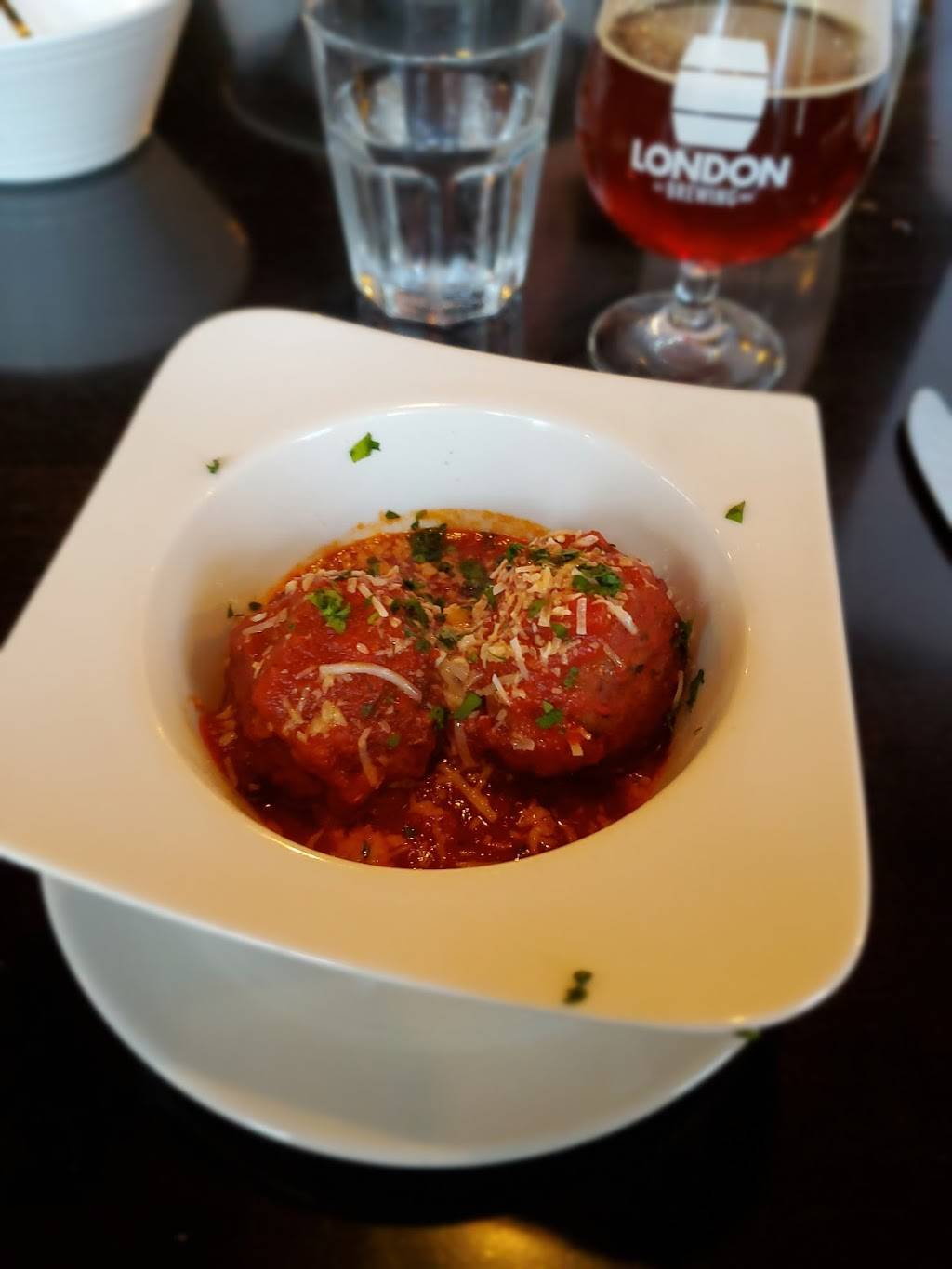 Veta Wine and Pasta Bar | restaurant | 745 Fanshawe Park Rd W, London, ON N6G 5B4, Canada | 5194741111 OR +1 519-474-1111