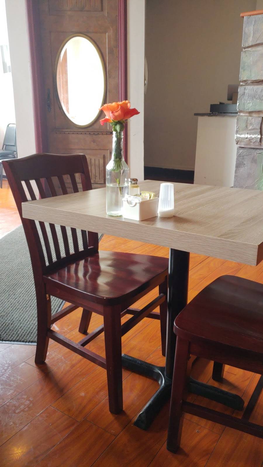 Le Petit Dejeuner | restaurant | 6470 E Jefferson Ave, Detroit, MI 48207, USA | 3137250257 OR +1 313-725-0257