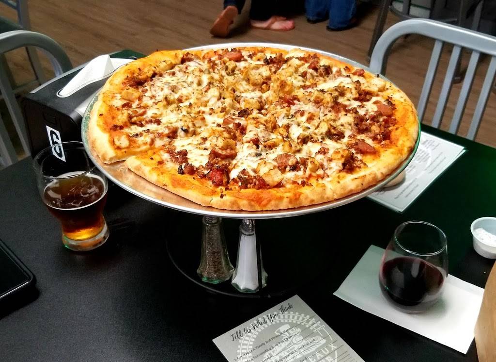 Loco Meaux Brew Pub | restaurant | 302 E Main St Ste.200, Kilgore, TX 75662, USA | 9035761876 OR +1 903-576-1876