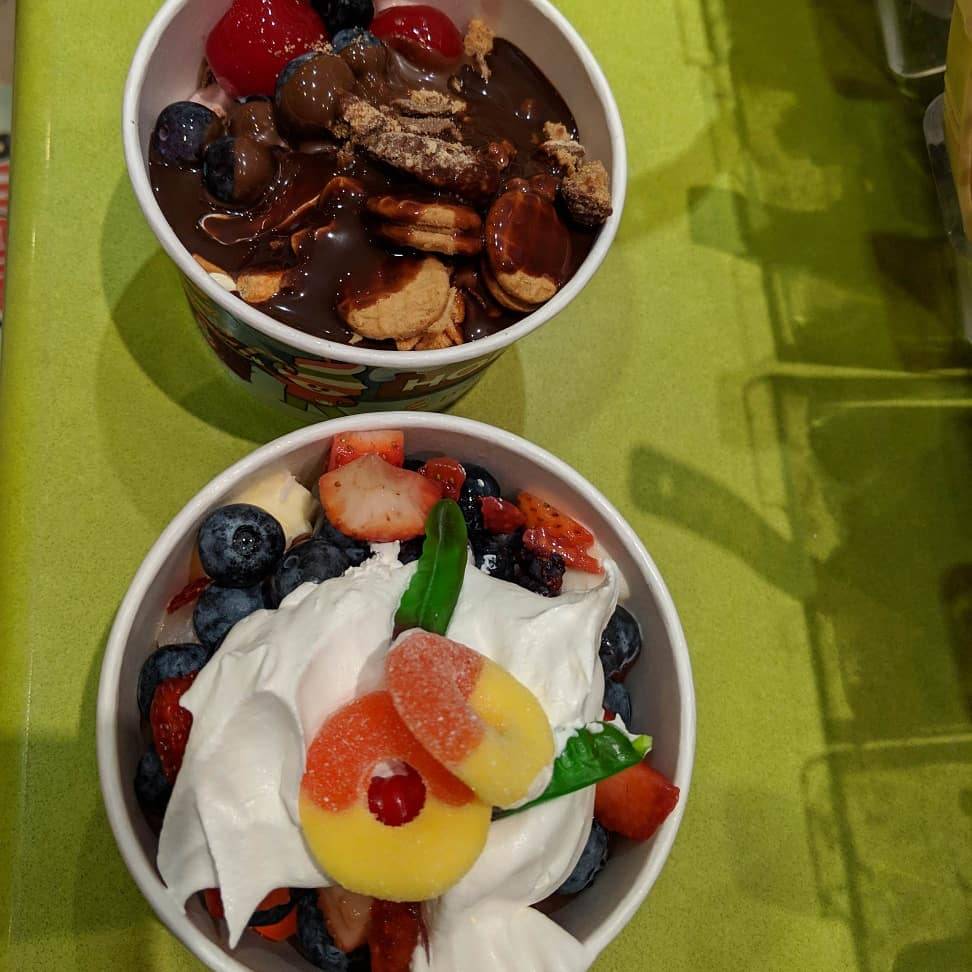 Menchies Frozen Yogurt | bakery | 3757 S Gilbert Rd, Gilbert, AZ 85297, USA | 4807869180 OR +1 480-786-9180