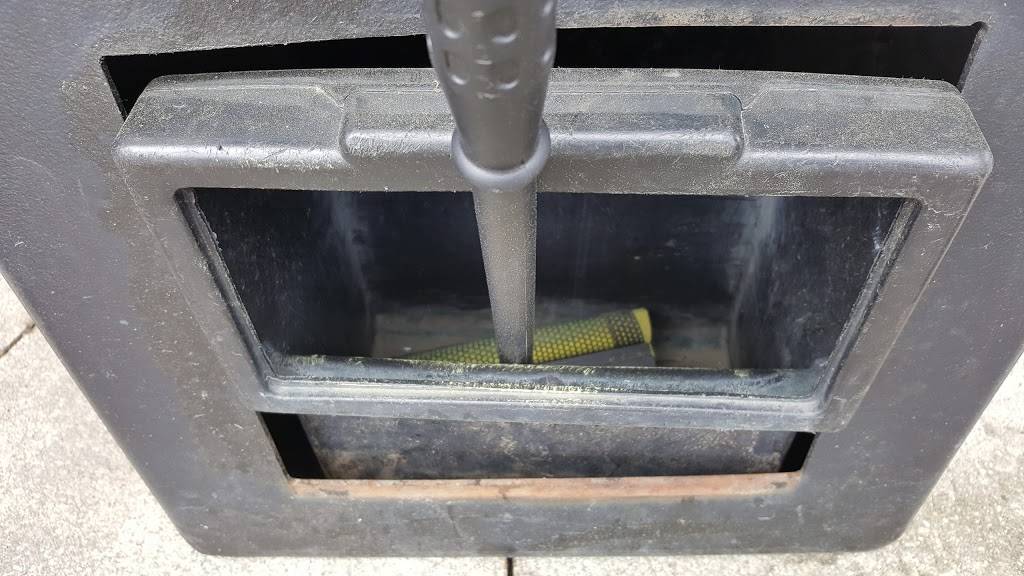 Royal Farms | meal takeaway | 865 S Old Baltimore Pike, Newark, DE 19702, USA | 3027311213 OR +1 302-731-1213