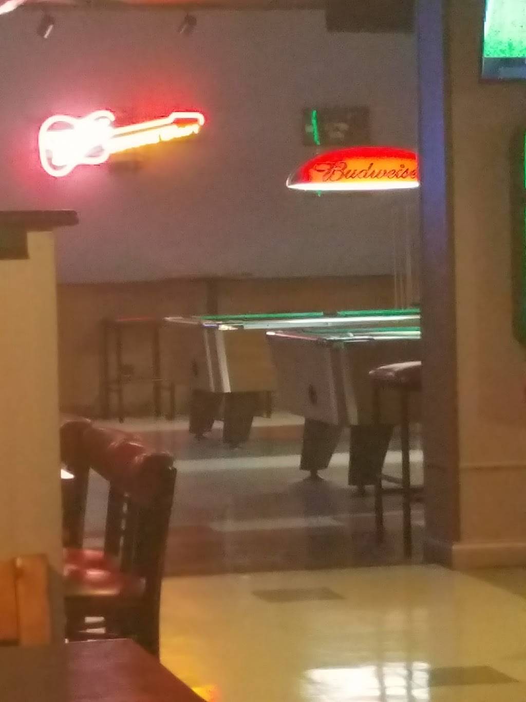 Tender Trap | restaurant | 109 N Halsted St, Chicago Heights, IL 60411, USA | 7087551134 OR +1 708-755-1134