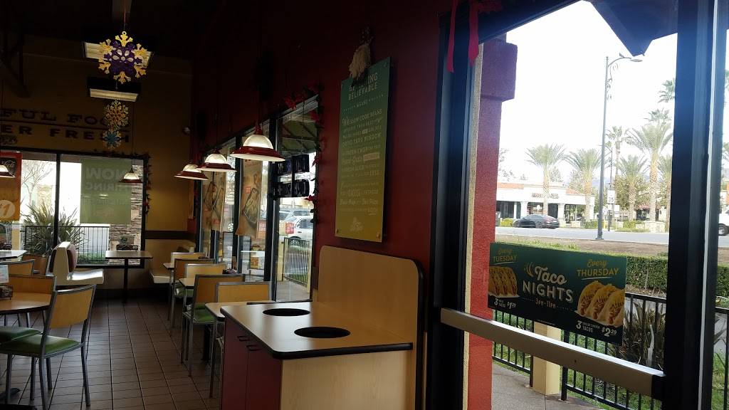 Del Taco | meal takeaway | 18070 Chatsworth St, Granada Hills, CA 91344, USA | 8188326373 OR +1 818-832-6373