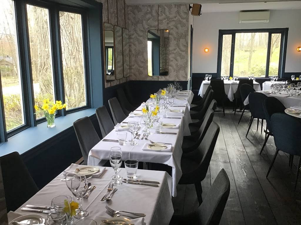 Auberge du Joli Vent | restaurant | 667 Rue de Bondville, Foster, QC J0E 1R0, Canada | 4502434272 OR +1 450-243-4272