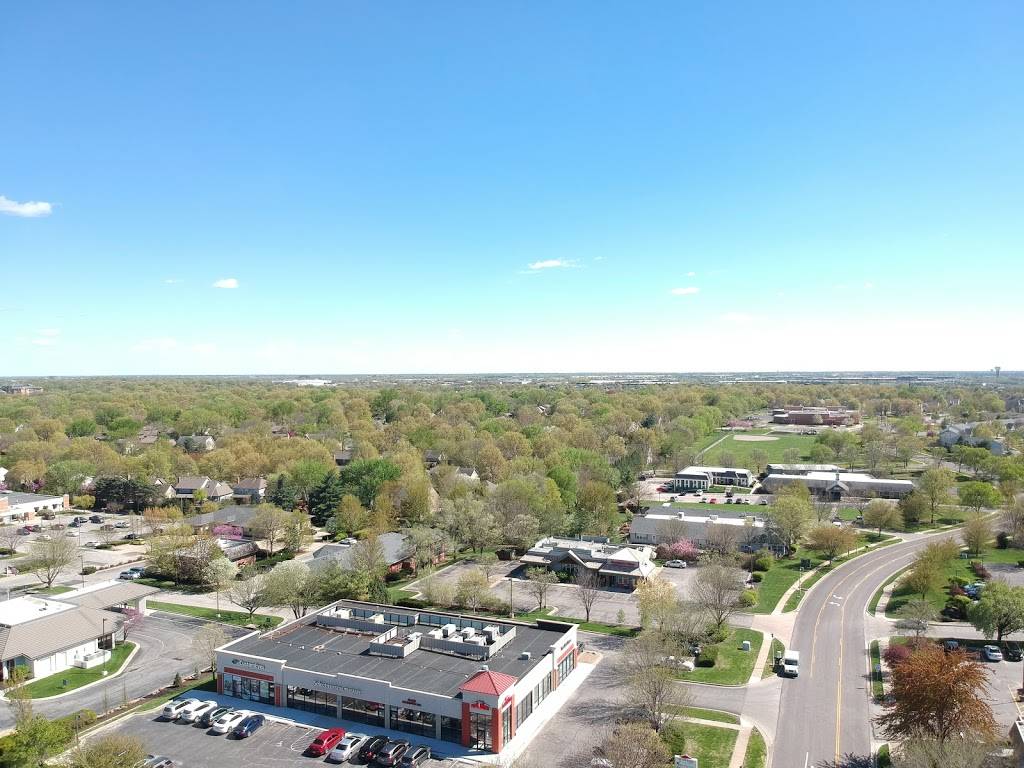 Papa Johns Pizza | restaurant | 15617 W 87th St Pkwy, Lenexa, KS 66219, USA | 9138941300 OR +1 913-894-1300