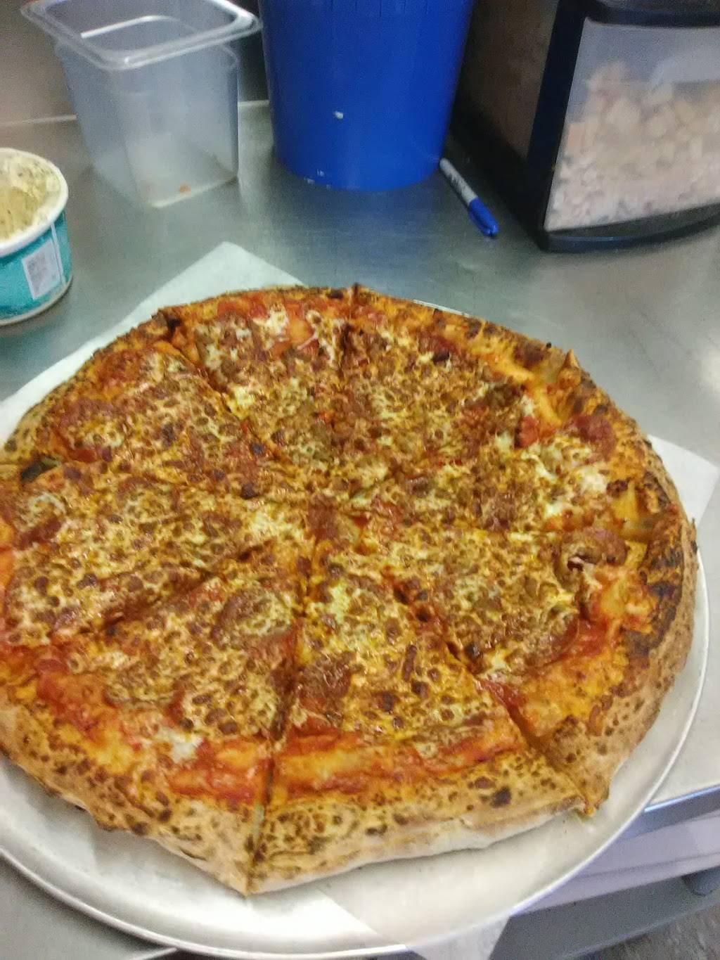 Daffy Dough Pizzeria | restaurant | 429 Glendale Ave, St. Catharines, ON L2P 3Y1, Canada | 9052278585 OR +1 905-227-8585