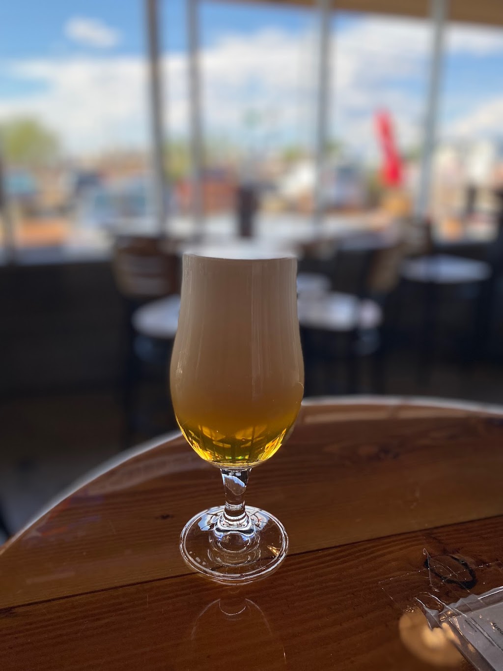 Simple Machine Brewing Company | restaurant | 701 W Deer Valley Rd STE 1, Phoenix, AZ 85027, USA | 6234699199 OR +1 623-469-9199