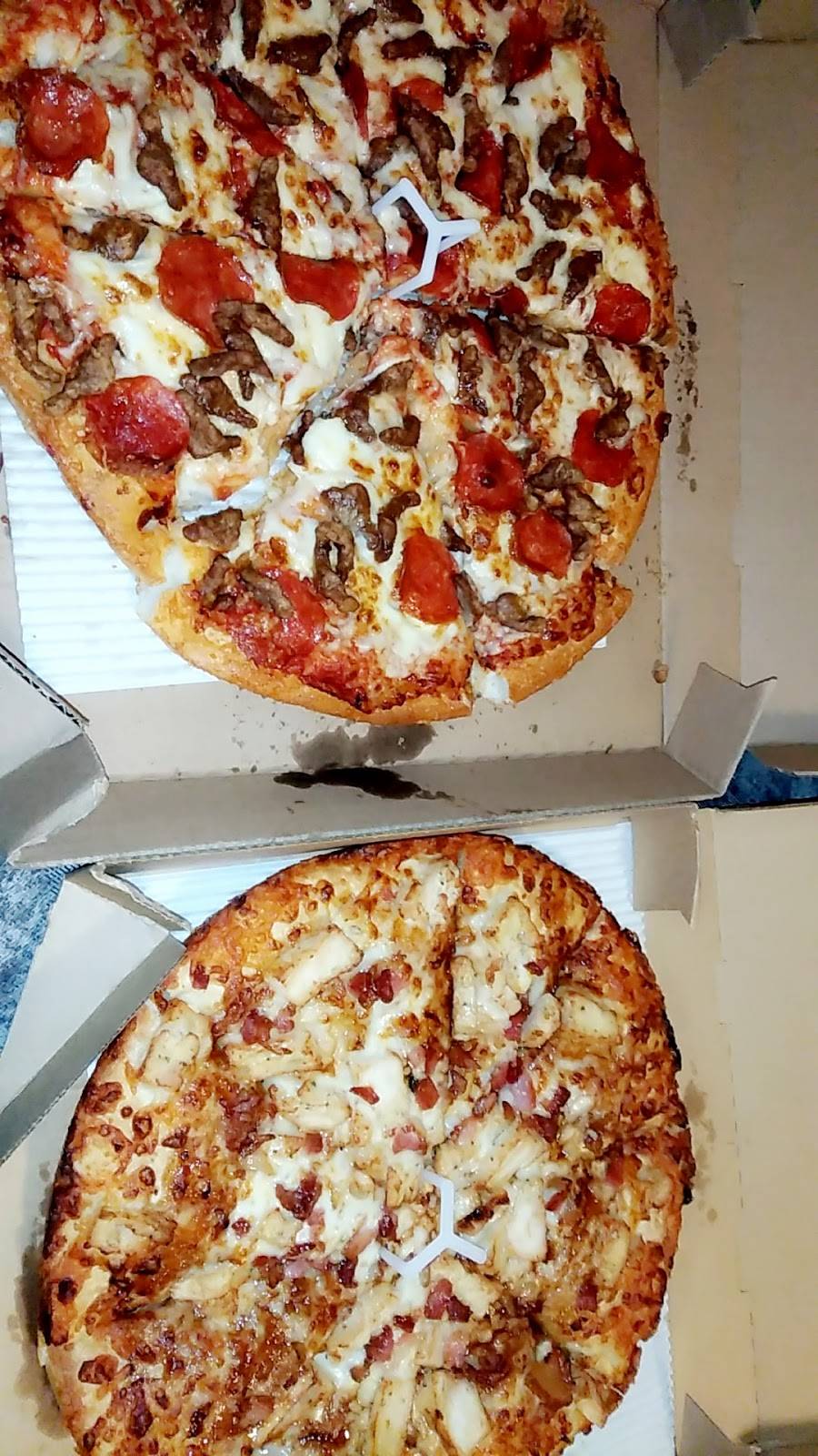 Pizza Hut | restaurant | 2101 - 104 Pyramids Village Blvd., Greensboro, NC 27405, USA | 3363755778 OR +1 336-375-5778