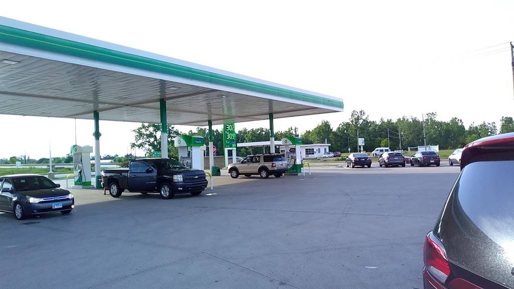 Rickers Gas Station | restaurant | 3240 N Executive Park Rd, Yorktown, IN 47396, USA | 7657595336 OR +1 765-759-5336