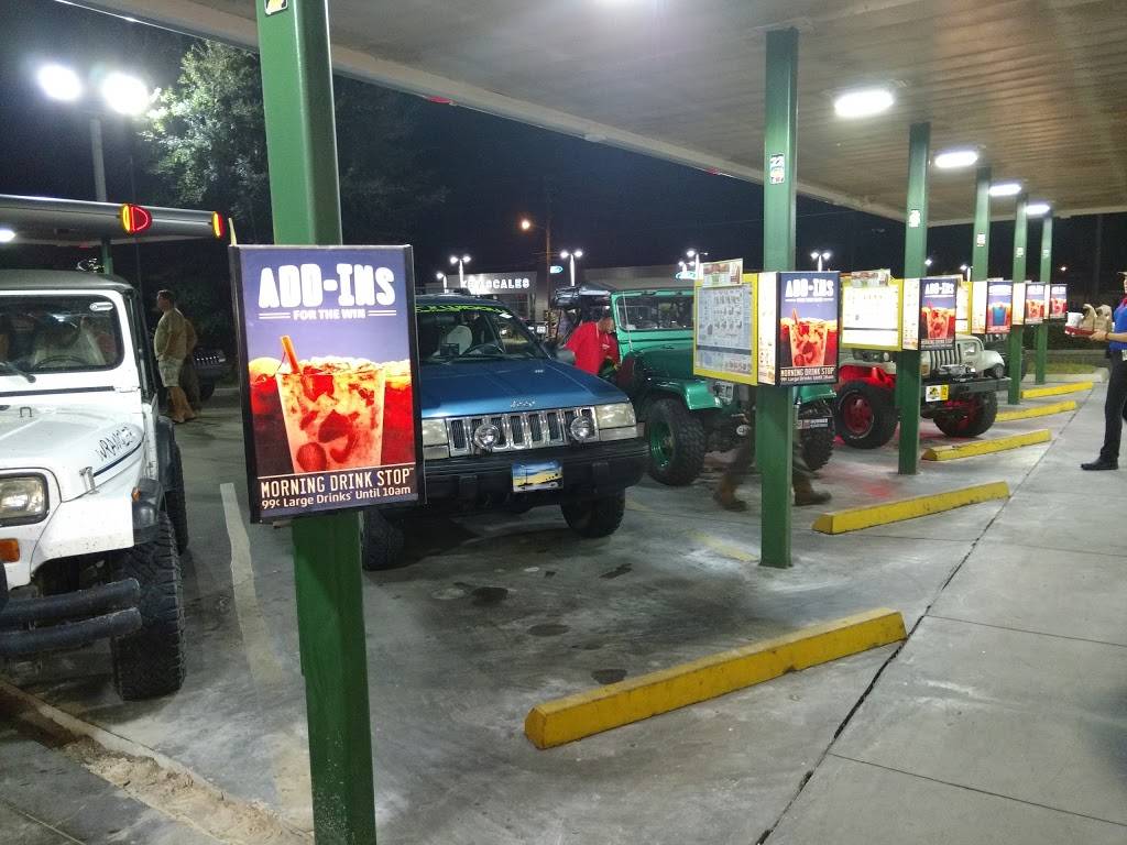 Sonic Drive-In | restaurant | 1806 Citrus Blvd, Leesburg, FL 34748, USA | 3523159706 OR +1 352-315-9706