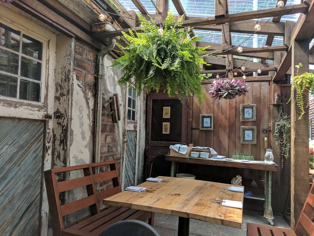 The Dapper Goose | restaurant | 491 Amherst St, Buffalo, NY 14207, USA | 7165510716 OR +1 716-551-0716