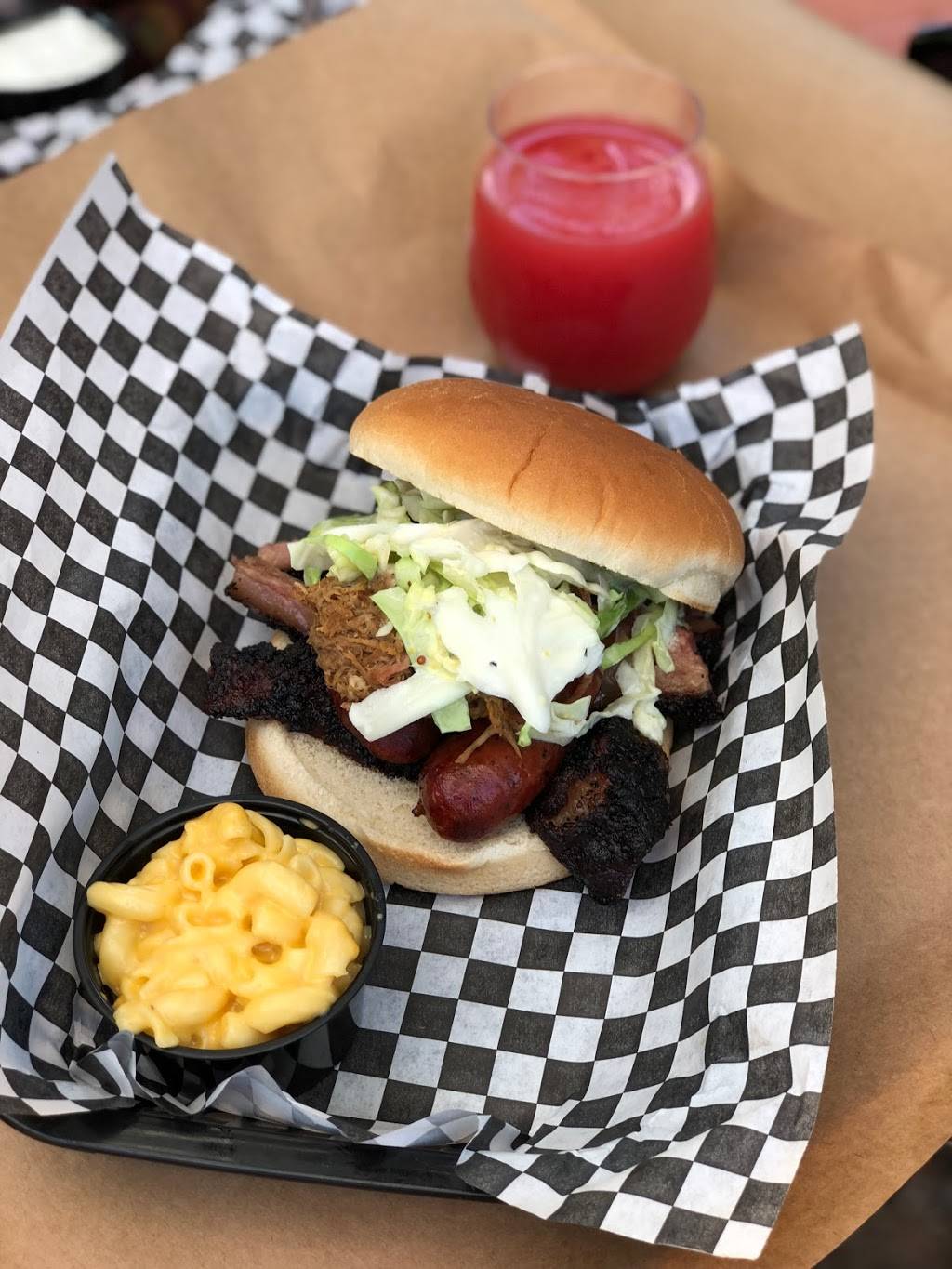 Alamo BBQ Company | restaurant | 511 E. Grayson, San Antonio, TX 78215, USA | 2109948099 OR +1 210-994-8099