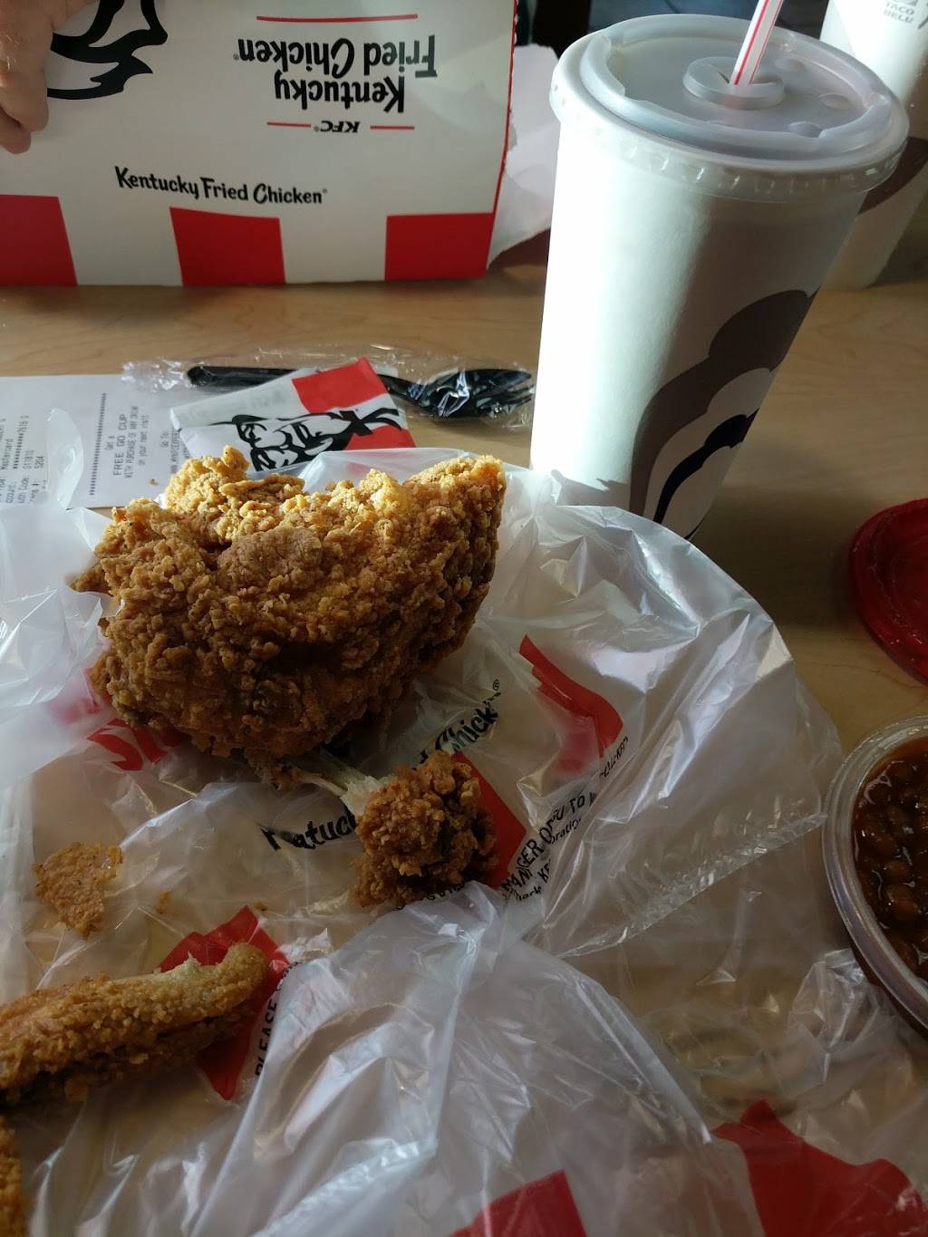 KFC | restaurant | 6009 Bullard Ave, New Orleans, LA 70128, USA | 5042406374 OR +1 504-240-6374