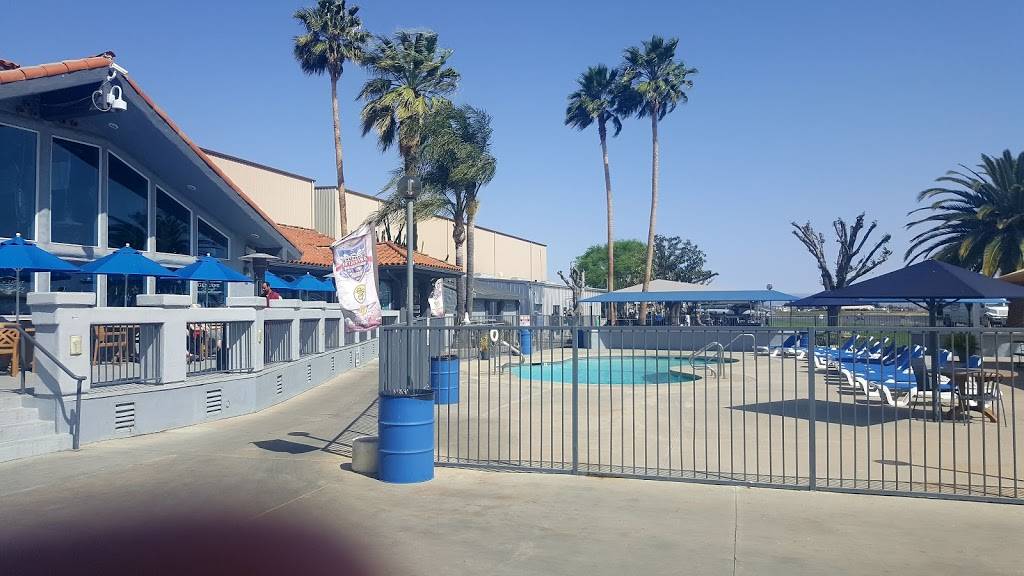 Skydive Perris | restaurant | 2091 Goetz Rd, Perris, CA 92570, USA | 9516571664 OR +1 951-657-1664