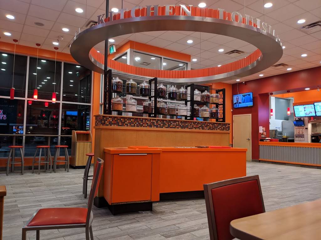 Popeyes louisiana kitchen | restaurant | 280 W Hunt Club Rd, Nepean, ON K2E 1A5, Canada | 6132250737 OR +1 613-225-0737