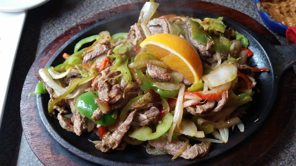 Sangrias Mexican Grill | restaurant | 215 S Memorial Dr, Appleton, WI 54911, USA | 9209553755 OR +1 920-955-3755