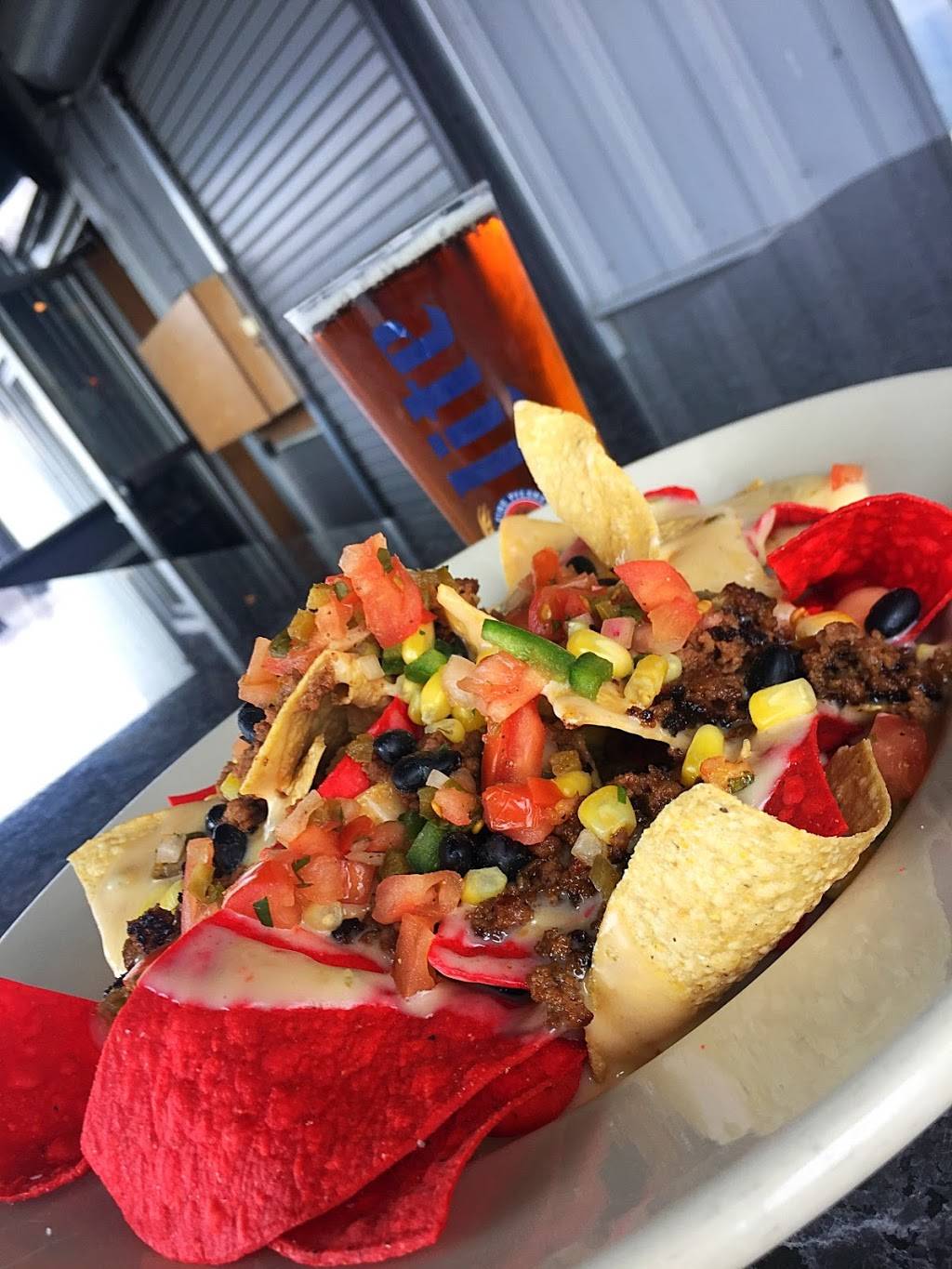 The Players Club At Lost Nation Sports Park - Bar and Grill | restaurant | 38630 Jet Center Pl, Willoughby, OH 44094, USA | 4409511531 OR +1 440-951-1531