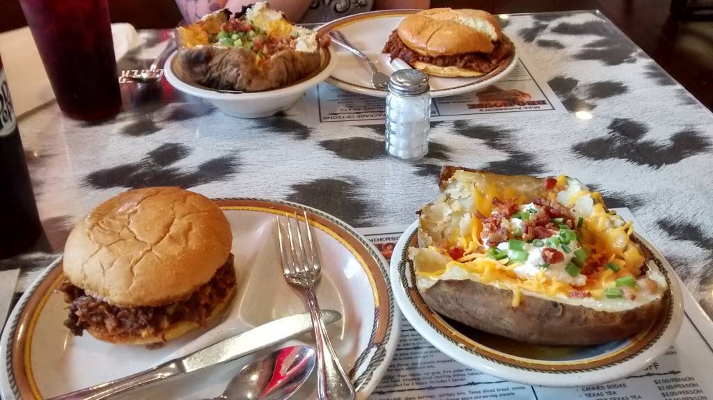 Mike Andersons Barbeque House & Catering Company | restaurant | 5410 Harry Hines Blvd, Dallas, TX 75235, USA | 2146300735 OR +1 214-630-0735