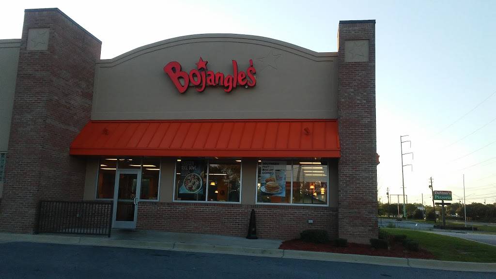 Bojangles Famous Chicken n Biscuits | restaurant | 3264 Victory Dr, Columbus, GA 31903, USA | 7628211264 OR +1 762-821-1264