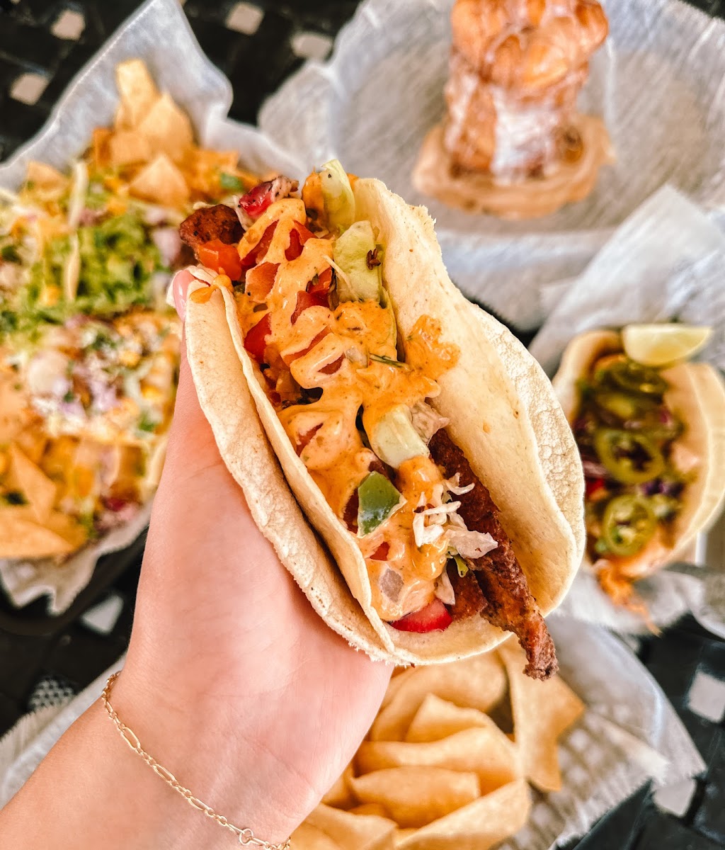 Überrito Champions | restaurant | 5603 Farm to Market 1960 Rd W, Houston, TX 77069, USA | 8323005810 OR +1 832-300-5810