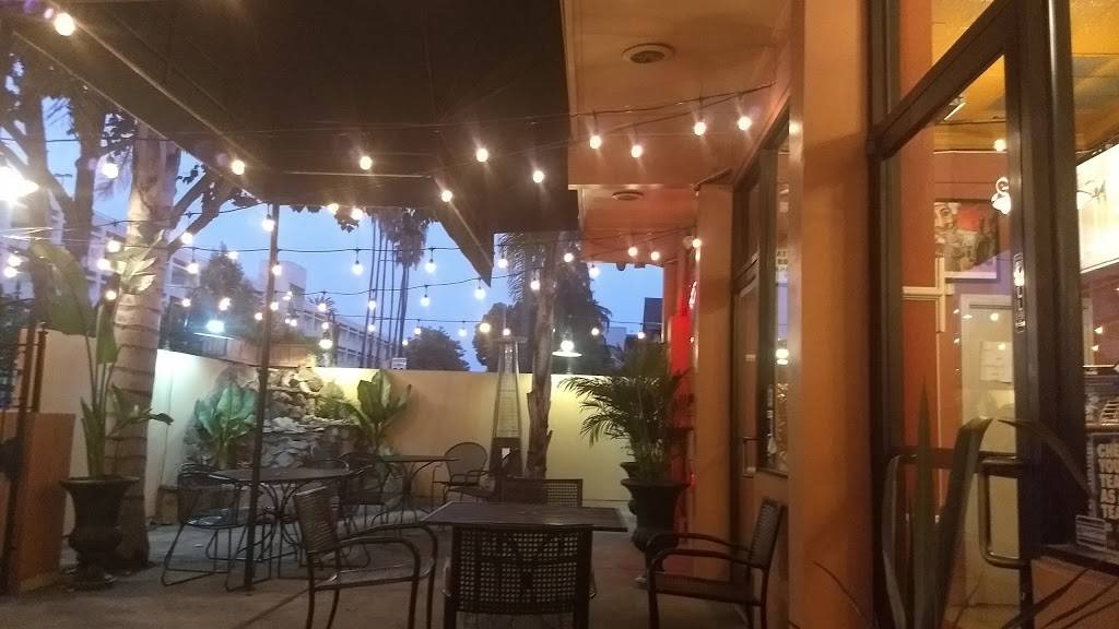 Grande Pizzeria | restaurant | 150 E San Carlos St, San Jose, CA 95112, USA | 4082922840 OR +1 408-292-2840