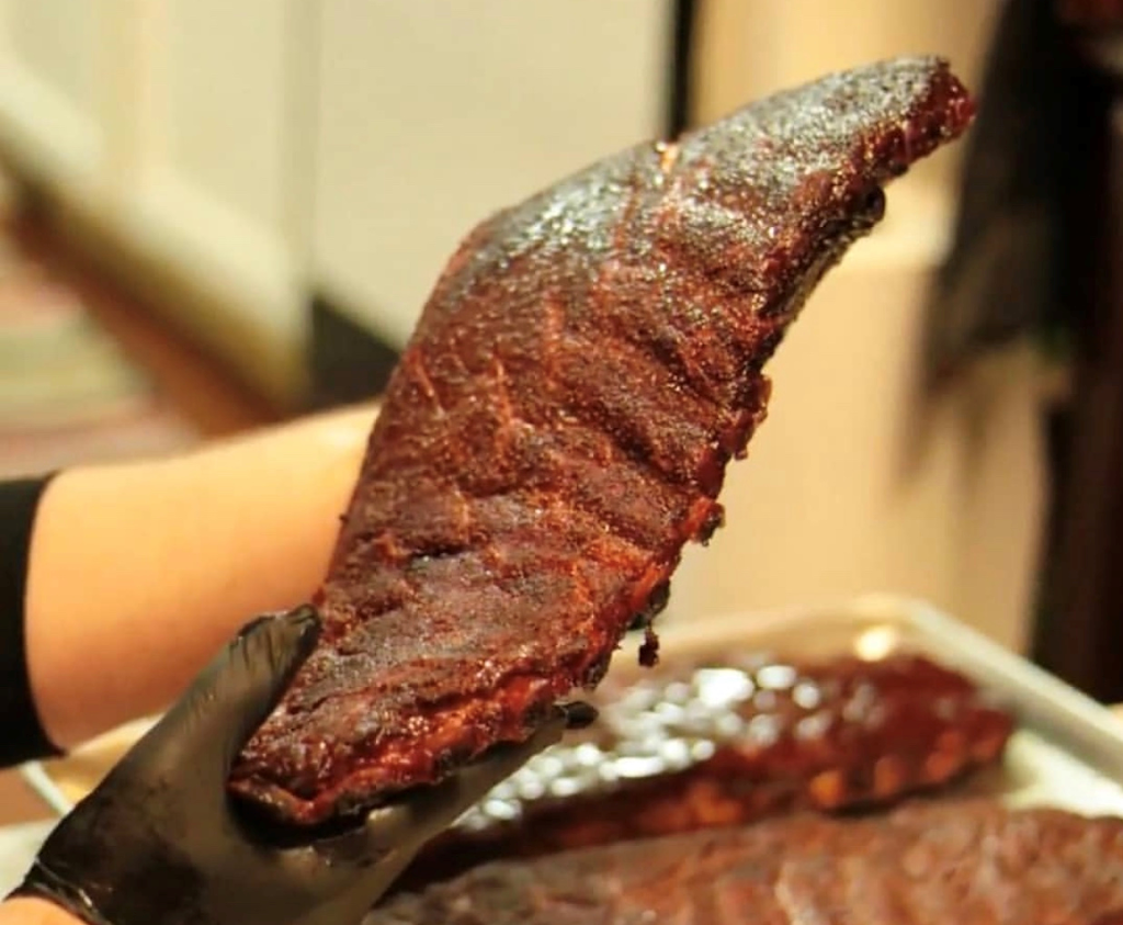 Daynes Craft Barbecue | restaurant | 2000 W Berry St, Fort Worth, TX 76110, USA | 6824720181 OR +1 682-472-0181