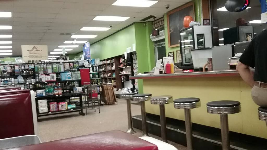 Irwins Fountain | restaurant | 4300 Indian River Rd, Chesapeake, VA 23325, USA | 7572000220 OR +1 757-200-0220