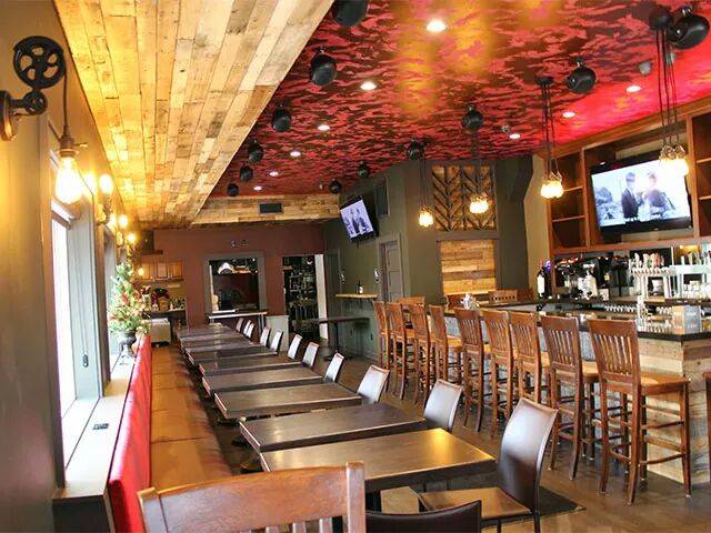 Santinos Little Italy | restaurant | 352 E Stewart St, Milwaukee, WI 53207, USA | 4148977367 OR +1 414-897-7367