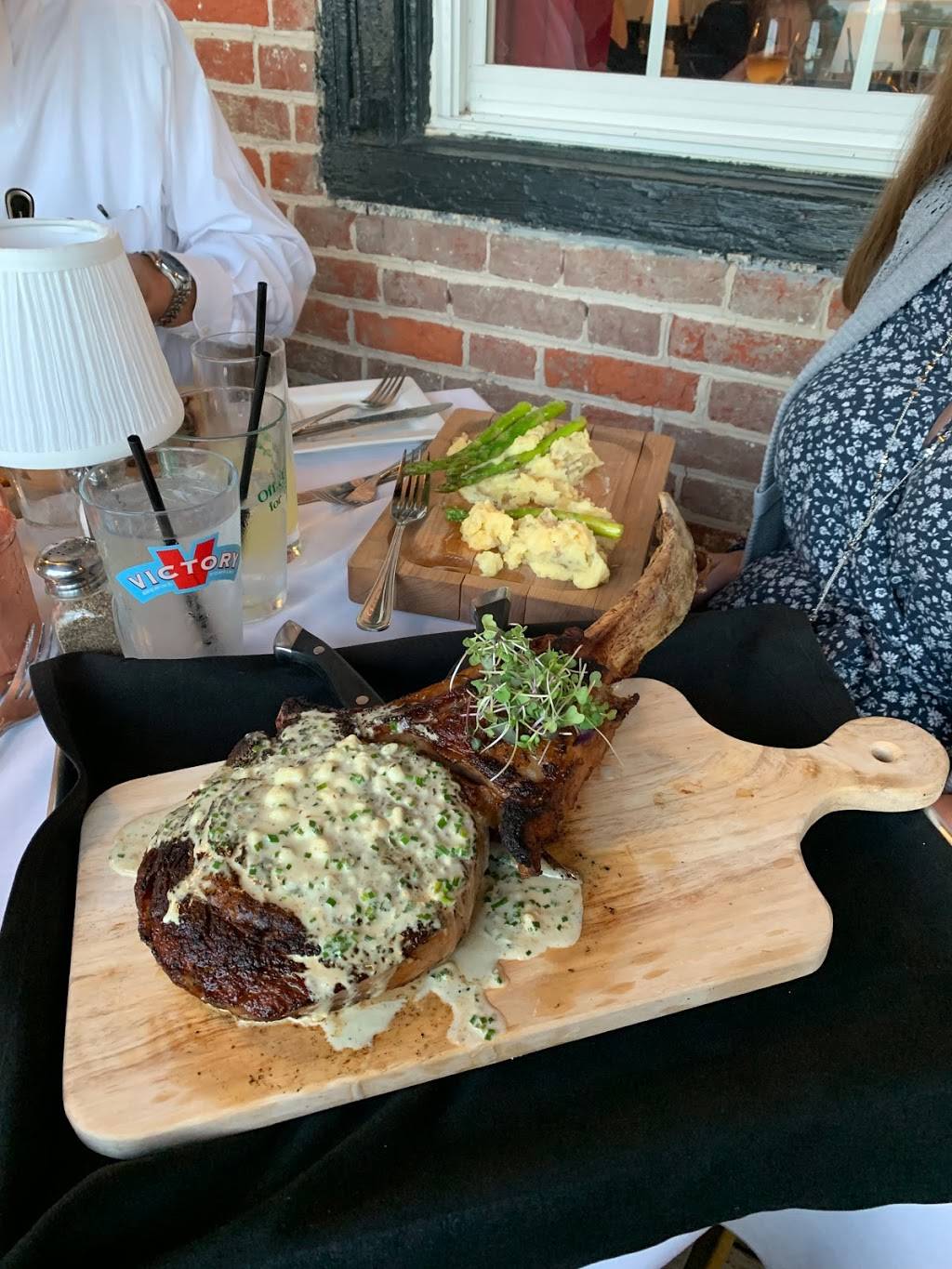 Augustine Inn Seafood & Chop House | restaurant | 1919 St Augustine Rd, Middletown, DE 19709, USA | 3024641106 OR +1 302-464-1106