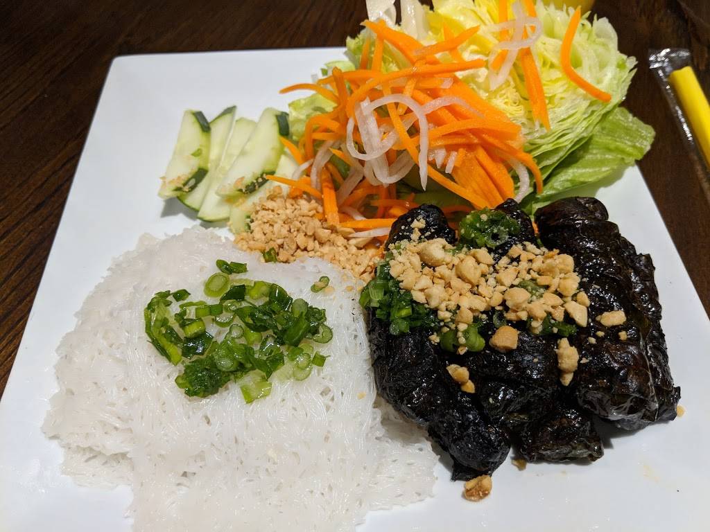 Pho Voorhees | restaurant | 910 Haddonfield-Berlin Rd, Voorhees Township, NJ 08043, USA | 8563447804 OR +1 856-344-7804