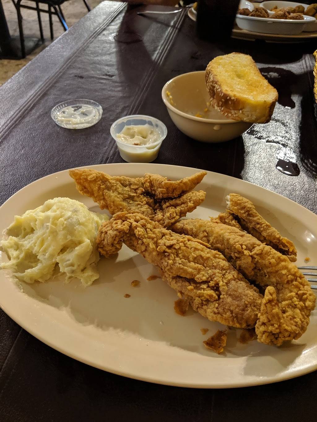 Landrys Seafood | restaurant | 3614 LA-70, Pierre Part, LA 70339, USA | 9852526909 OR +1 985-252-6909