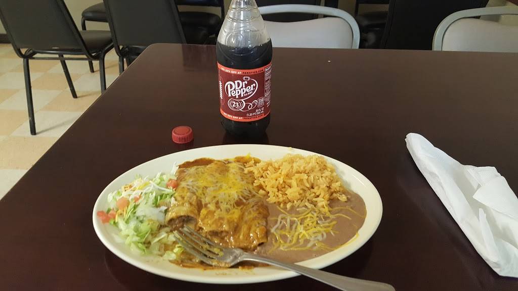 Mamas Place | restaurant | 405 Mosley St, Italy, TX 76651, USA | 9724831819 OR +1 972-483-1819