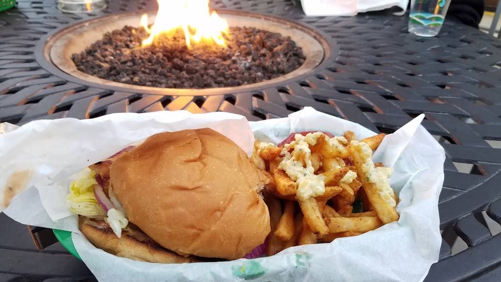 Coasters Bar & Grill | restaurant | 115 Cliff St, Santa Cruz, CA 95060, USA | 8314263324 OR +1 831-426-3324