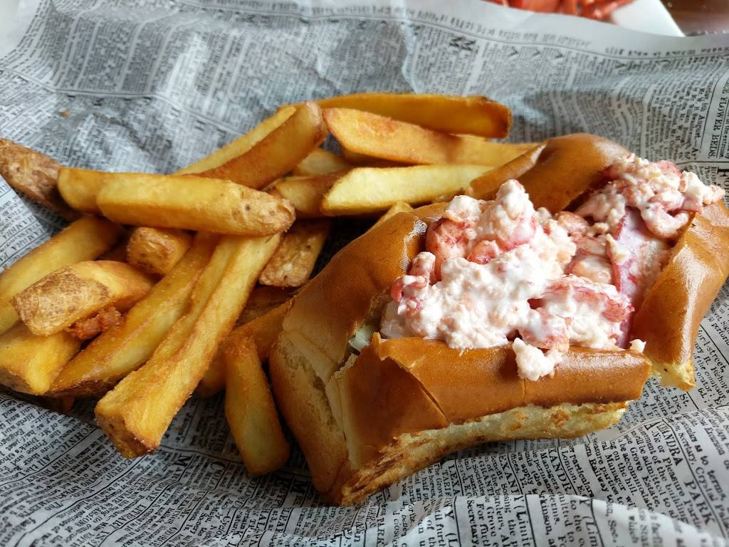 Tavern on the Wharf | restaurant | 6 Town Wharf, Plymouth, MA 02360, USA | 5089274961 OR +1 508-927-4961