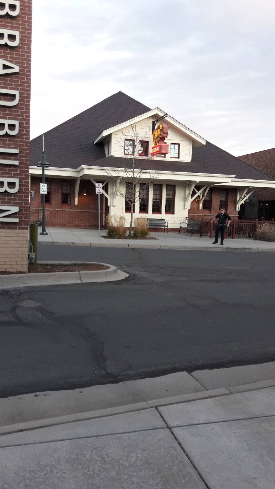 Teds Montana Grill | restaurant | 11950 Bradburn Blvd, Westminster, CO 80031, USA | 3034108337 OR +1 303-410-8337