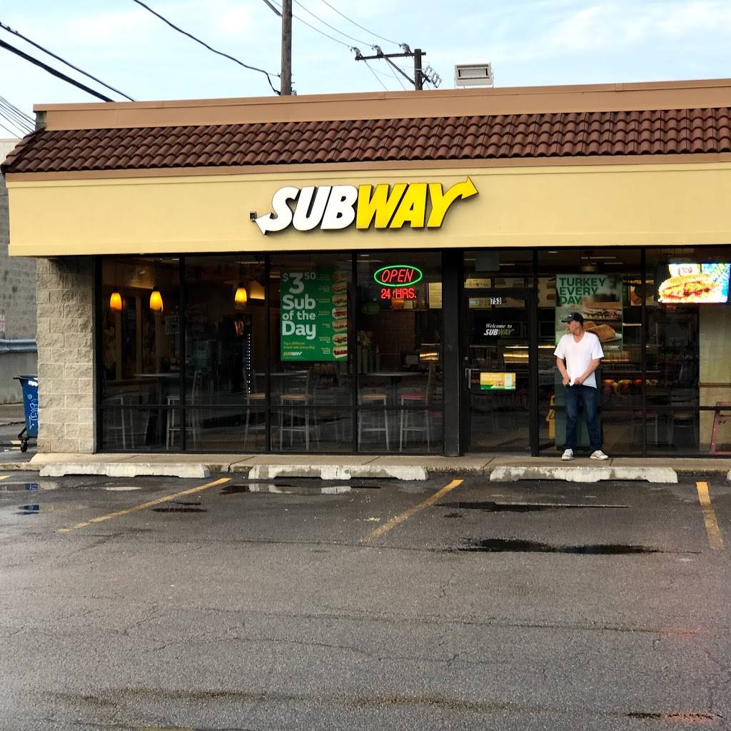 Subway Restaurants | restaurant | 753 W 31st St Unit A, Chicago, IL 60616, USA | 3128420444 OR +1 312-842-0444